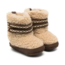 Сапоги из овчины с крестовой строчкой