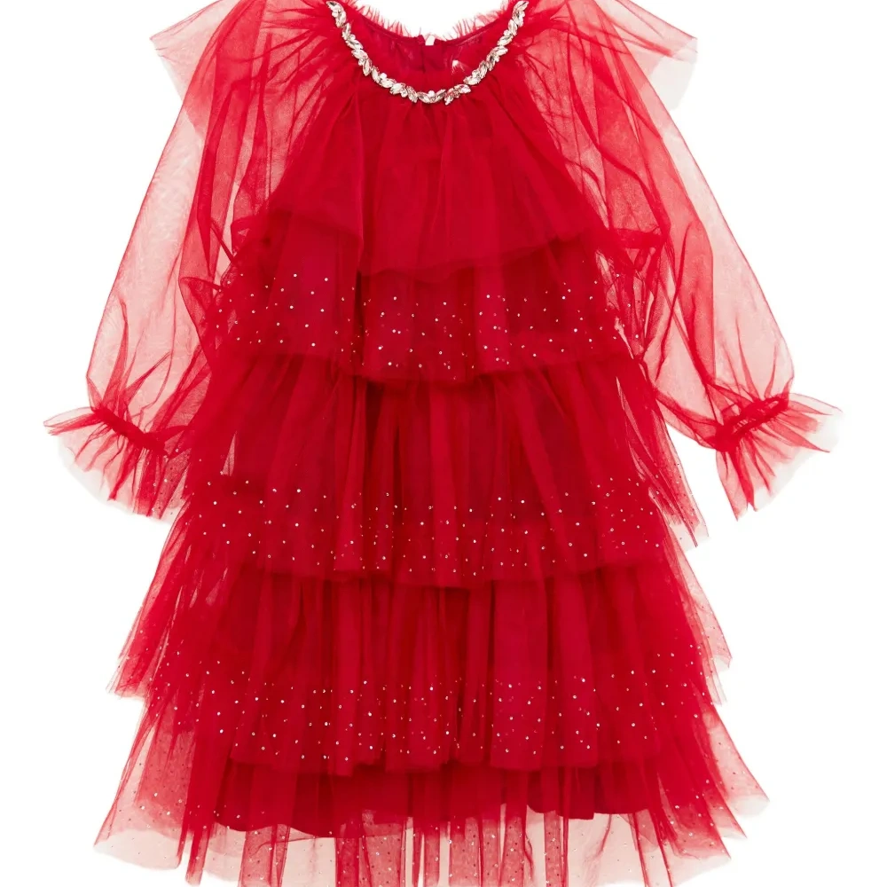 Платье из многослойного тюля, украшенное стразами