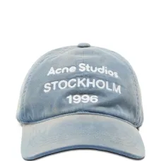 Бейсболка с логотипом