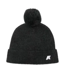 Вязаная шапка с помпоном Вязаная шапка с помпоном