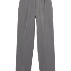 Широкие плиссированные брюки