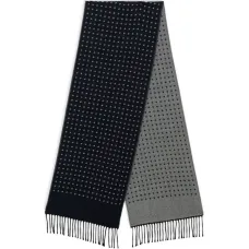 Шерстяной шарф в горох с бахромой