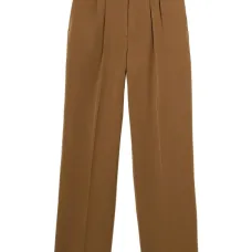 Брюки с широкими штанинами и складками