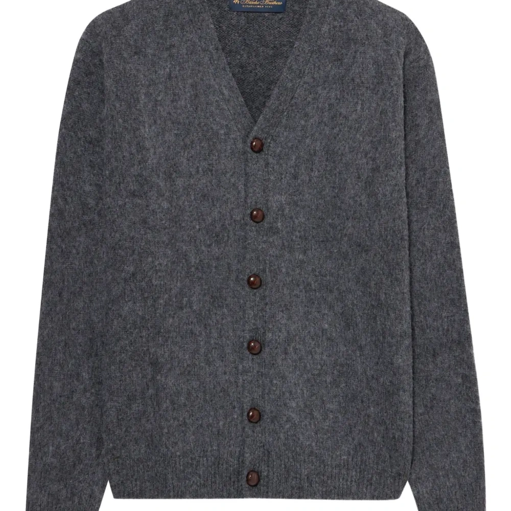 Шерстяной кардиган с V-образным вырезом