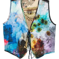 Жилет, украшенный пайетками