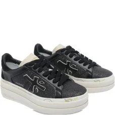 Кроссовки на платформе с блестящими деталями