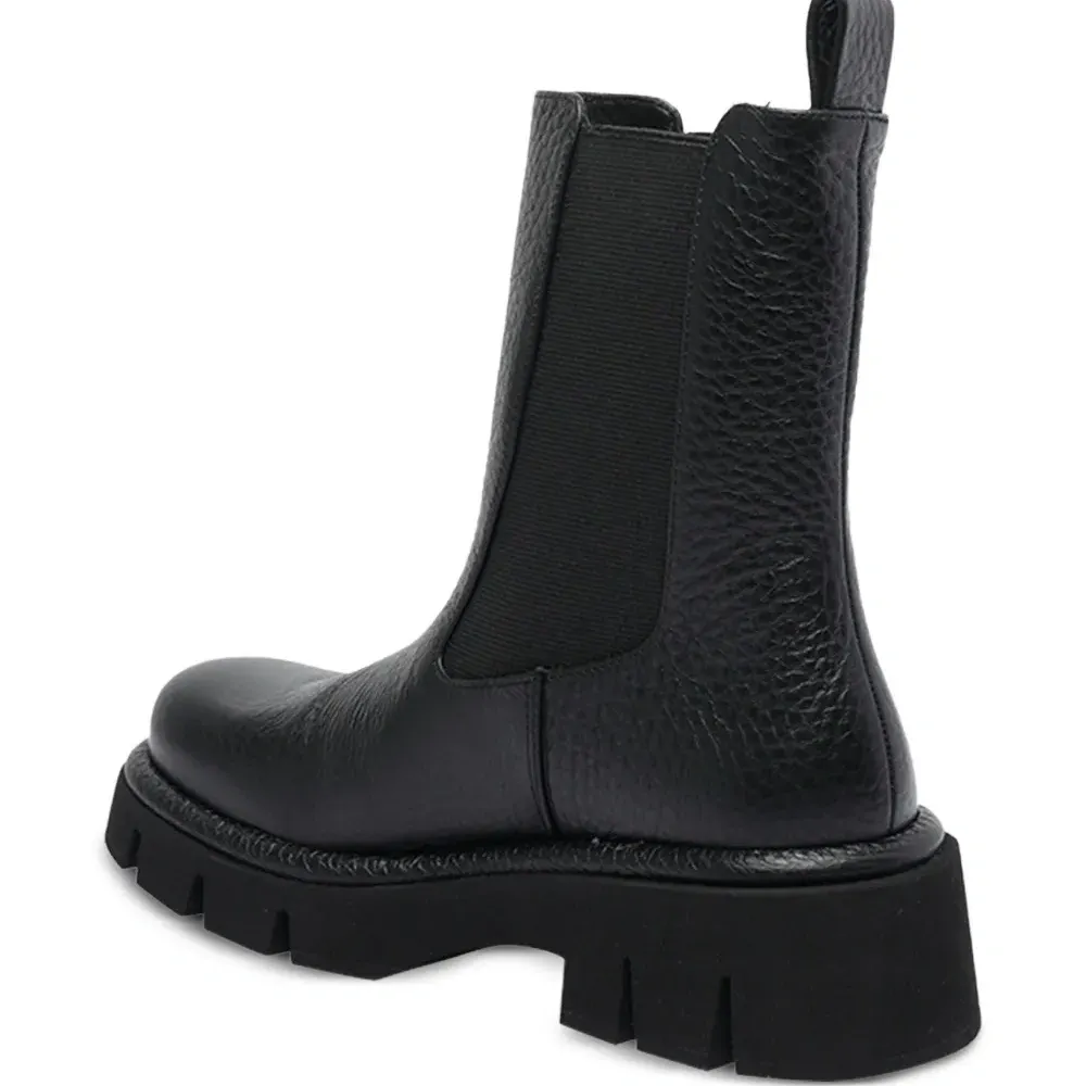 Ботинки с эластичными вставками Ботинки с эластичными вставками