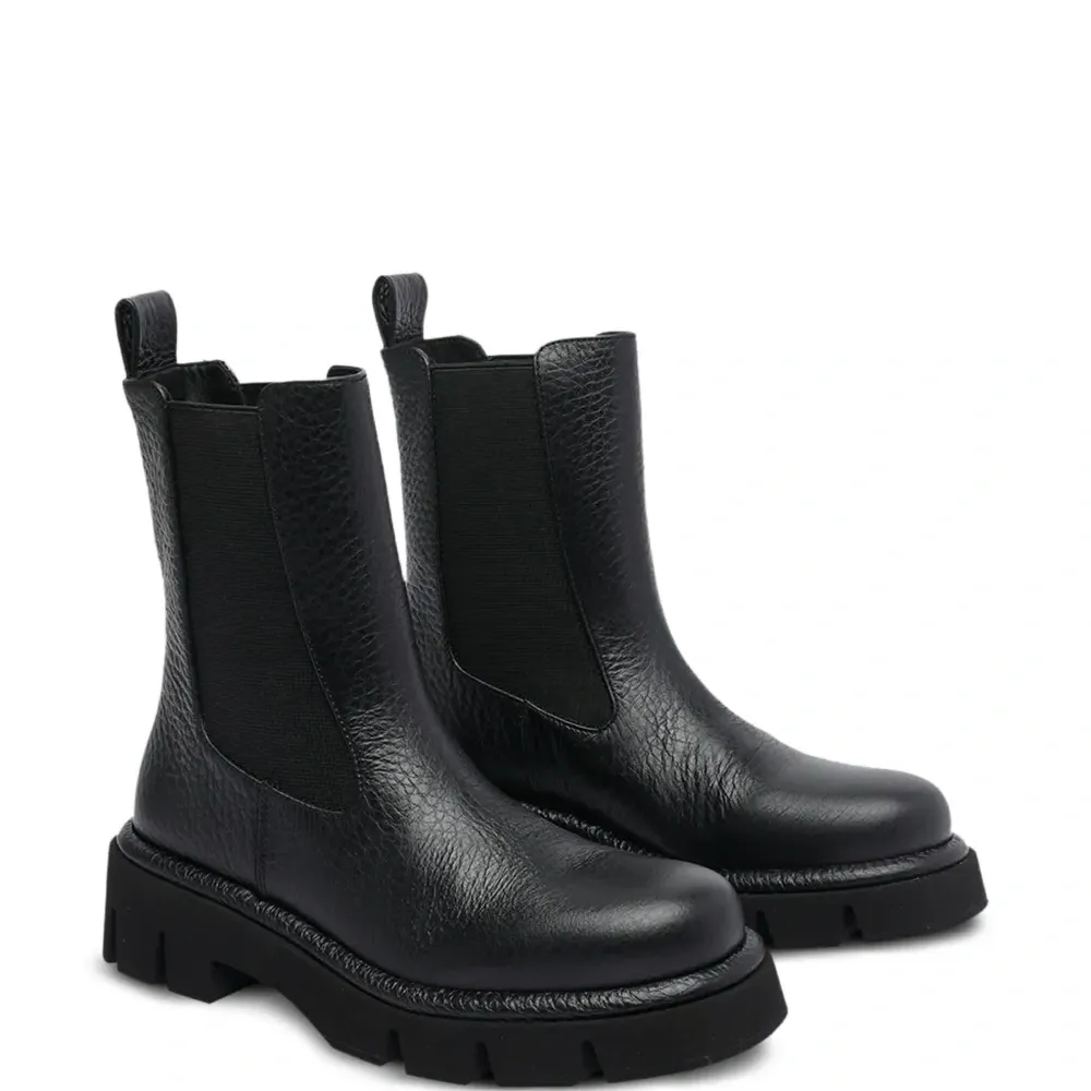 Ботинки с эластичными вставками Ботинки с эластичными вставками