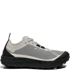 Кроссовки с сетчатыми вставками