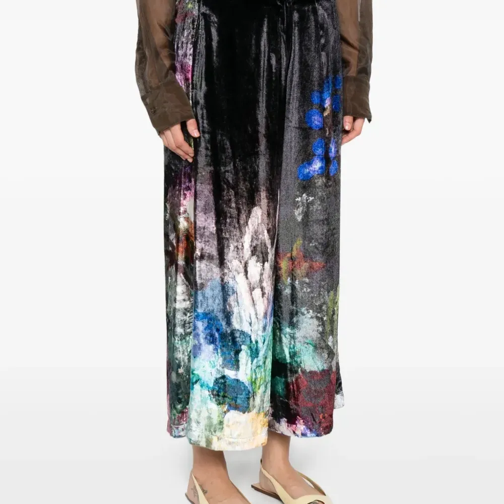 Брюки с принтом и завязками