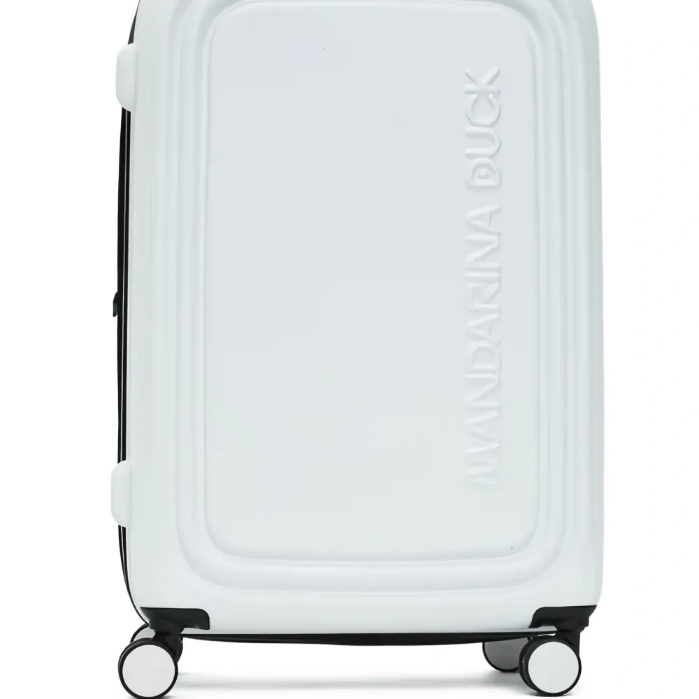 Чемодан с тисненым логотипом