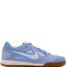 Кроссовки со вставками