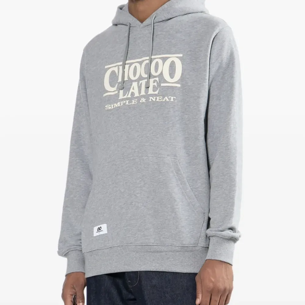 Худи с тисненым логотипом