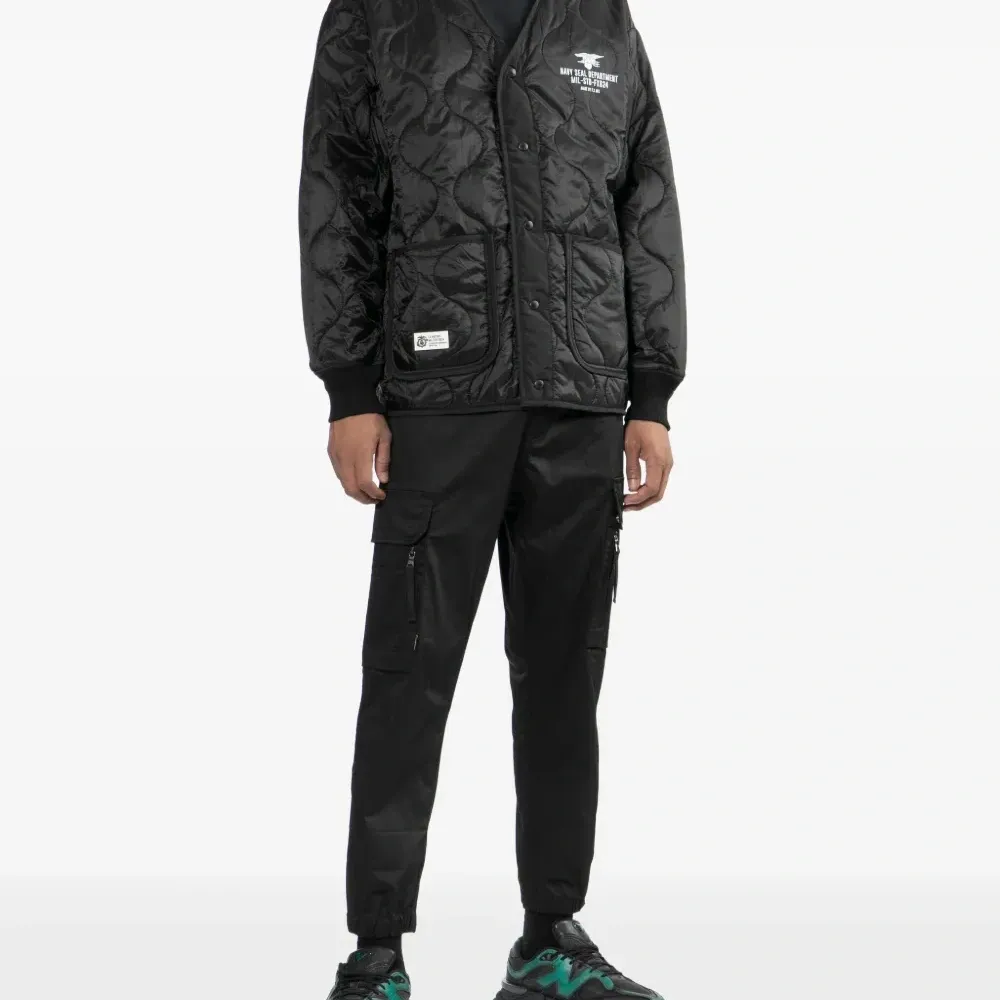 Брюки карго с нашивкой-логотипом