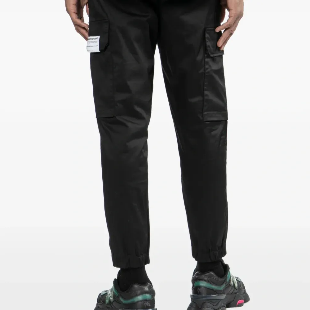 Брюки карго с нашивкой-логотипом