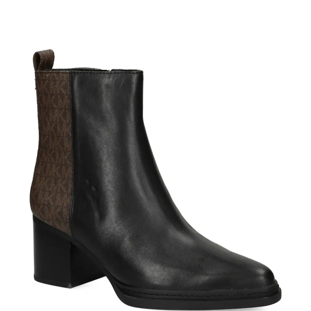 Сапоги Lex на каблуке 40 мм Сапоги Lex на каблуке 40 мм