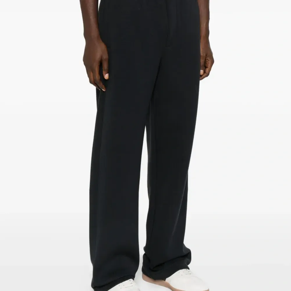 Брюки прямого кроя