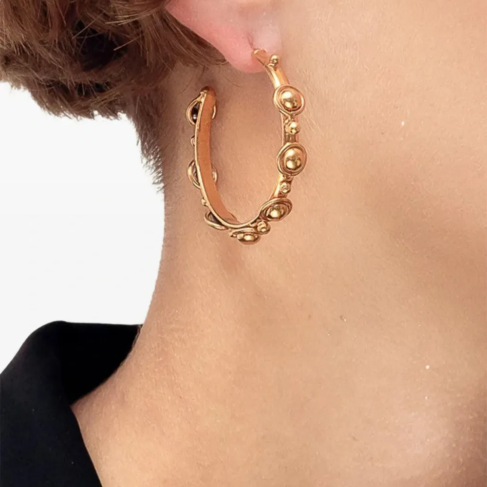 Серьги-кольца с бусинами