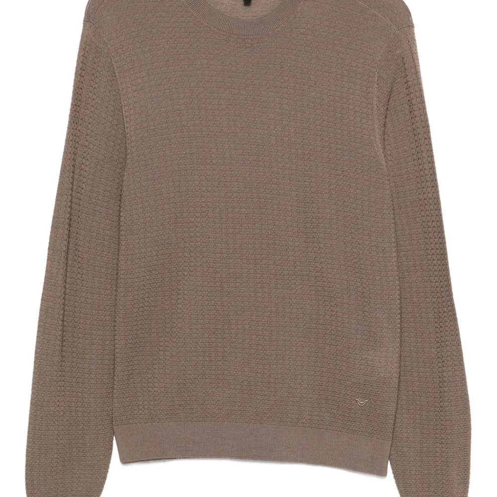 Фактурный свитер с круглым вырезом