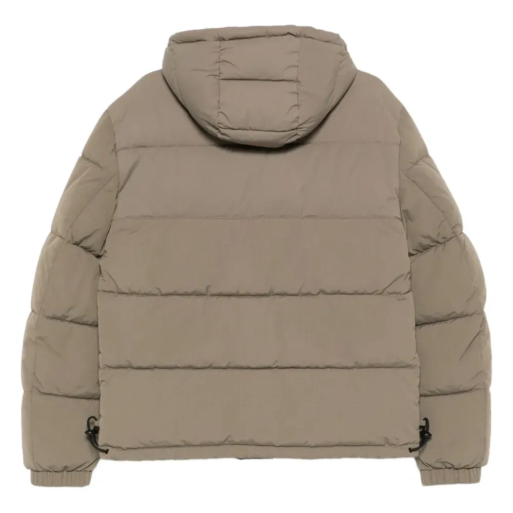 Стёганая куртка с капюшоном Стёганая куртка с капюшоном