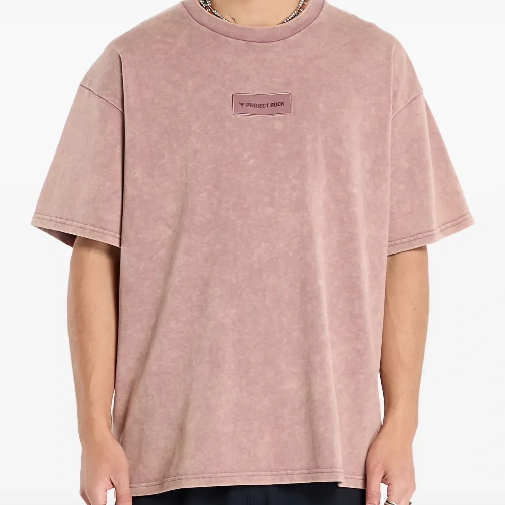 Футболка Project Rock с нашивкой