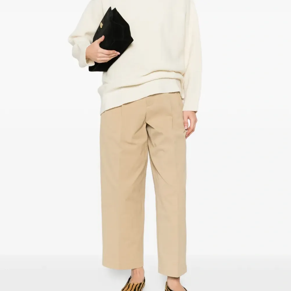 Рифлёный свитер с длинными рукавами