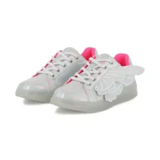 Кроссовки с украшением в виде крыльев