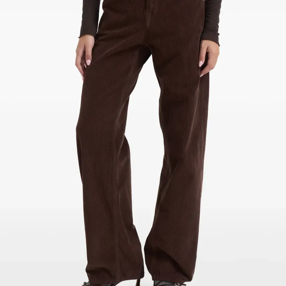 Вельветовые брюки