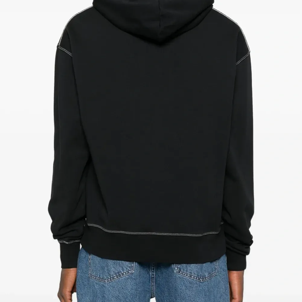 Худи с контрастной строчкой