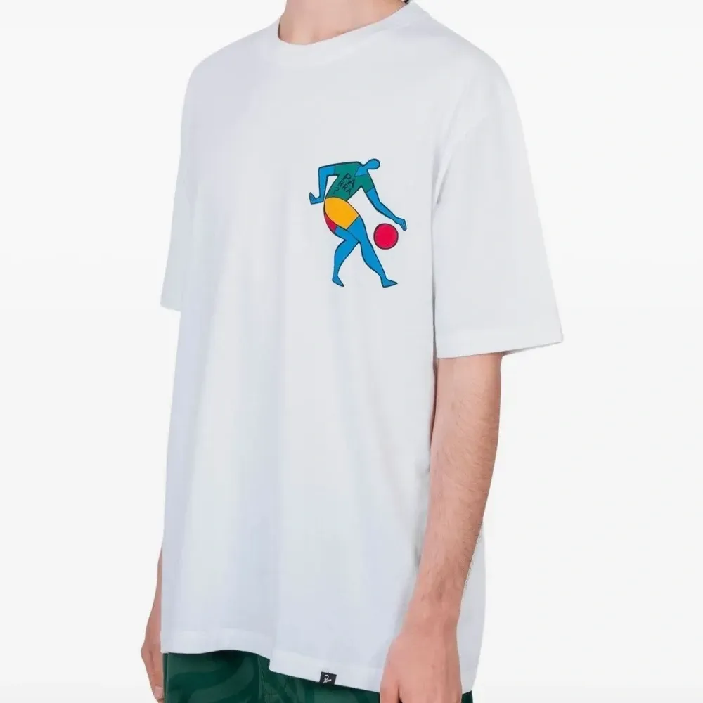 Футболка с графичным принтом