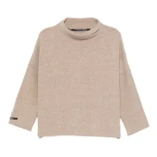 Джемпер с высоким воротом и длинными рукавами