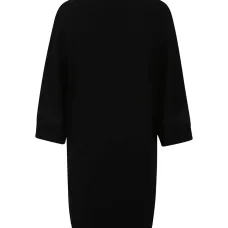 Вязаное платье с воротником-гольф