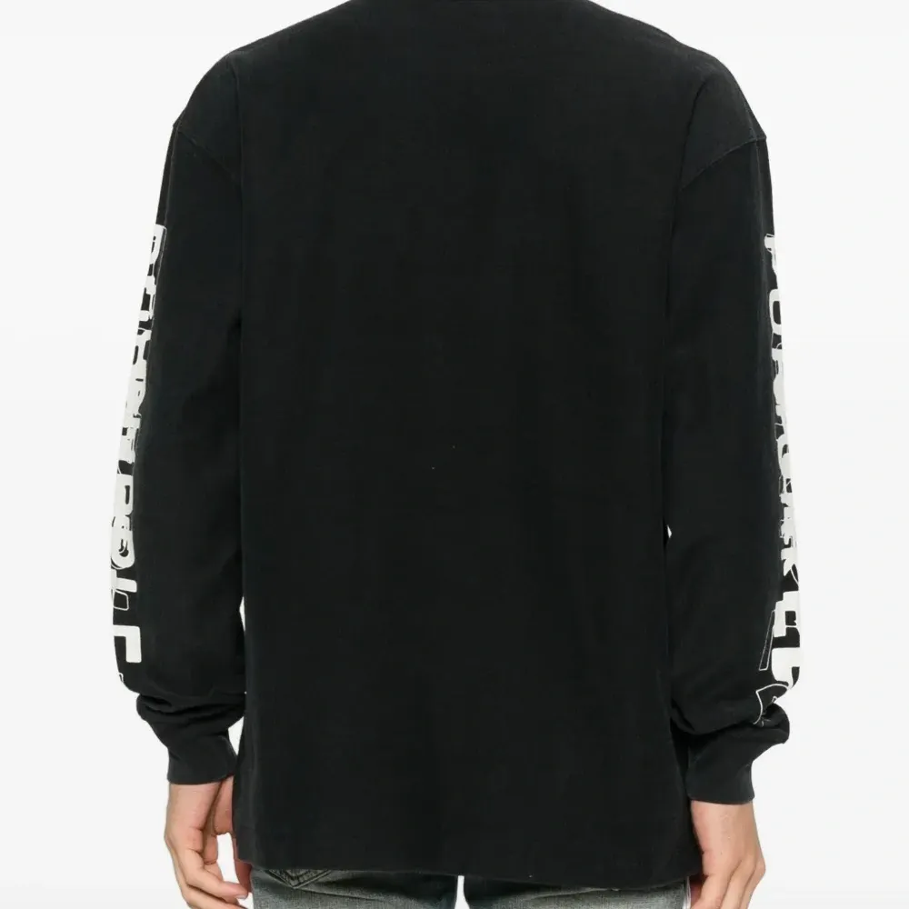 Толстовка с длинными рукавами Толстовка с длинными рукавами