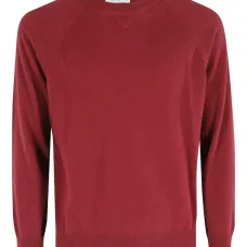 Свитер с круглым вырезом