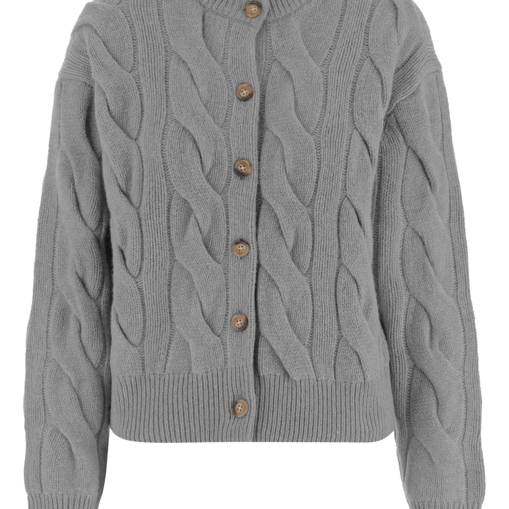 Кардиган с косами