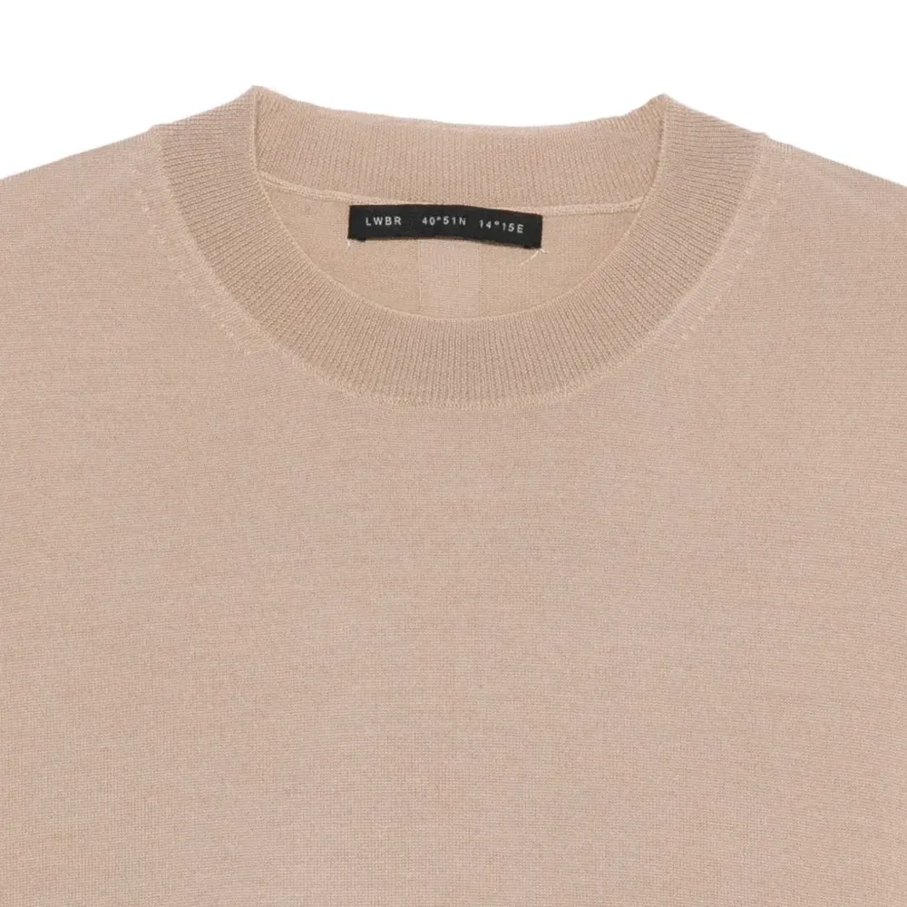 Футболка с круглым вырезом