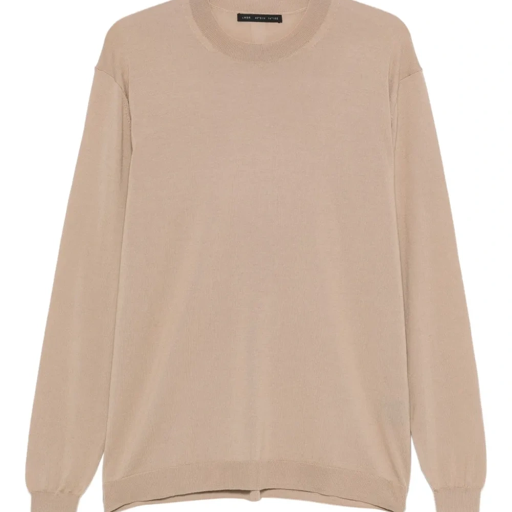 Свитер с круглым вырезом