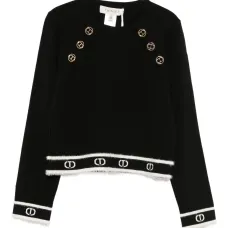 Свитер с пуговицами