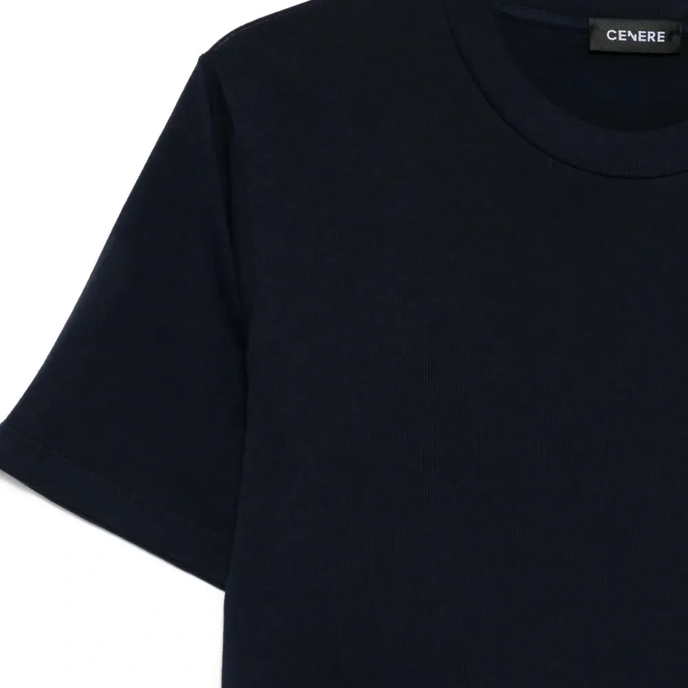 Футболка с круглым вырезом