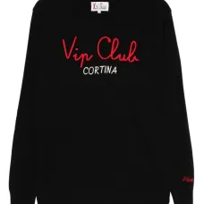 Свитер с вышитым логотипом