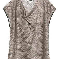 Блузка с воротником-хомутом и клетчатым узором