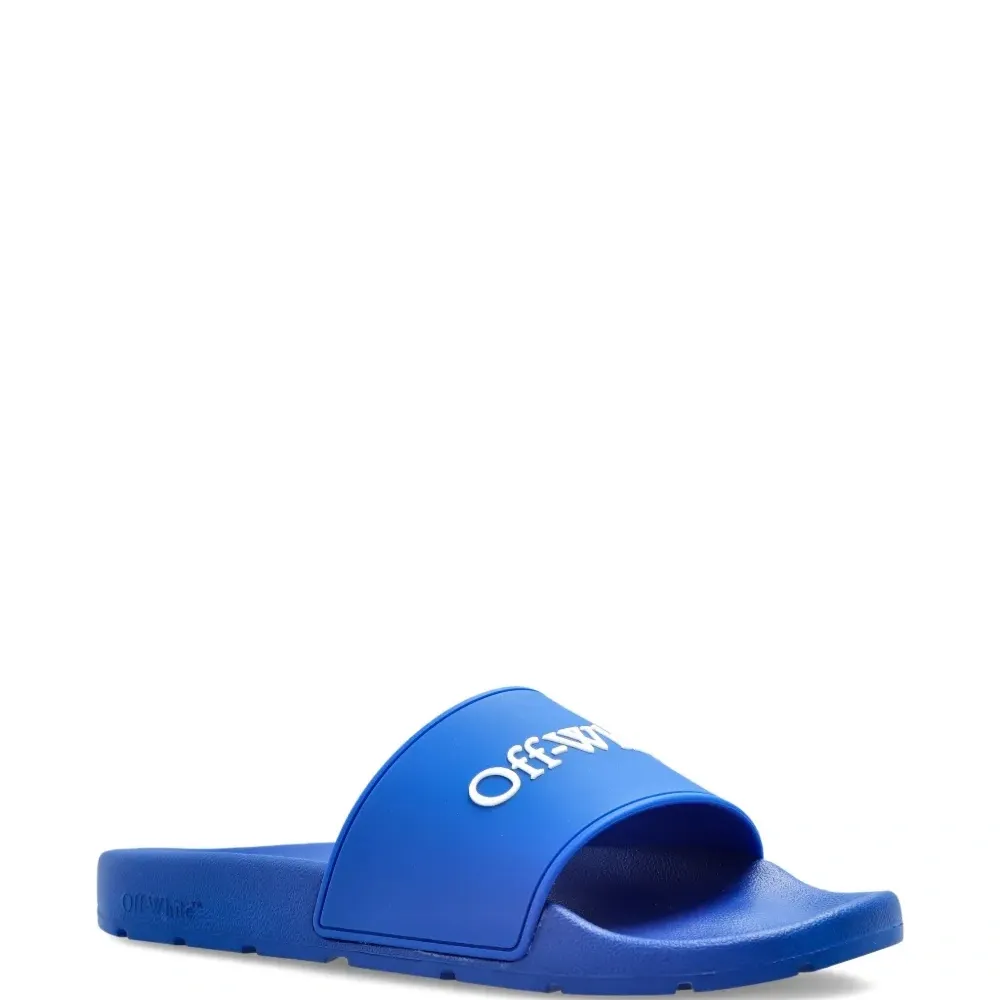 Шлепанцы с тисненым логотипом