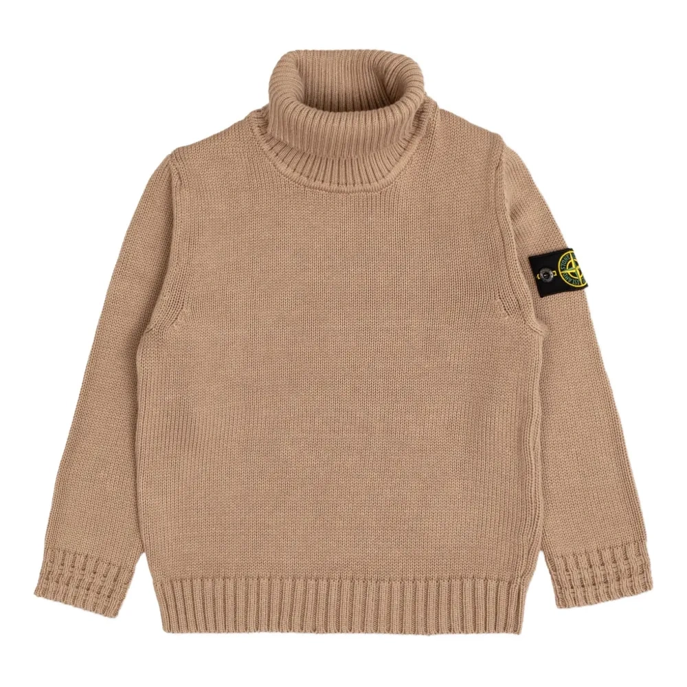 Свитер с нашивкой-логотипом