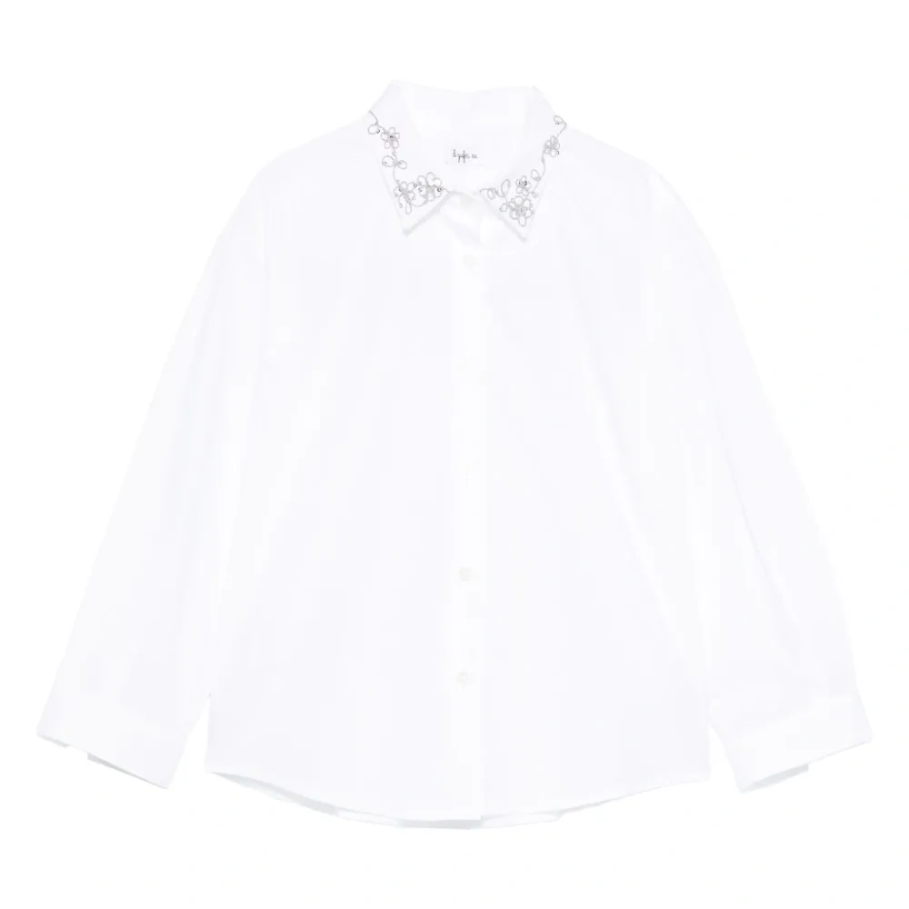 Рубашка с вышитым воротником