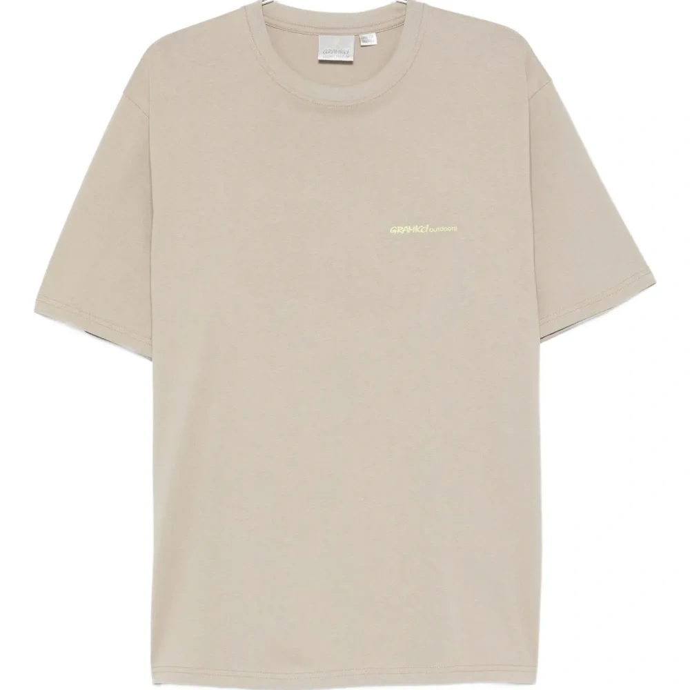 Футболка с логотипом