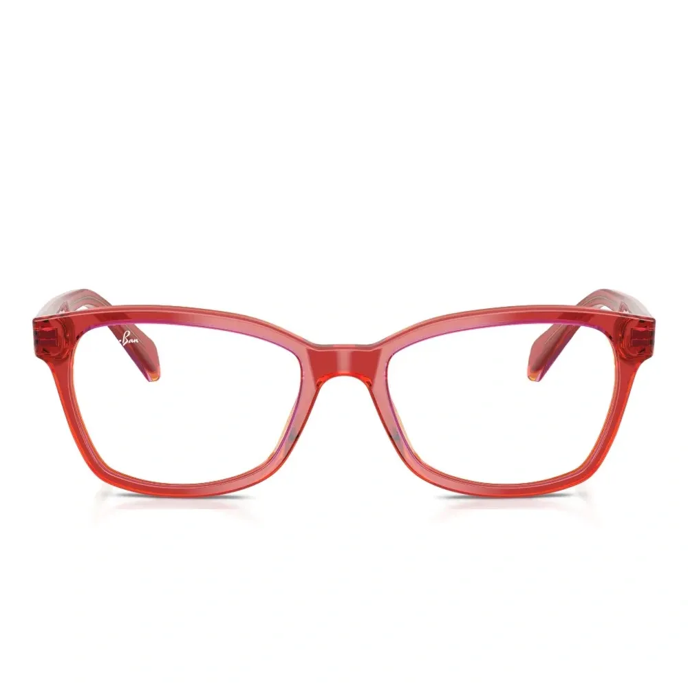 Очки в квадратной оправе