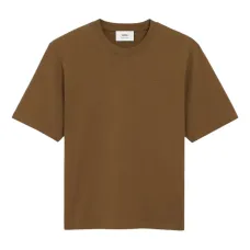 Футболка с тисненым логотипом