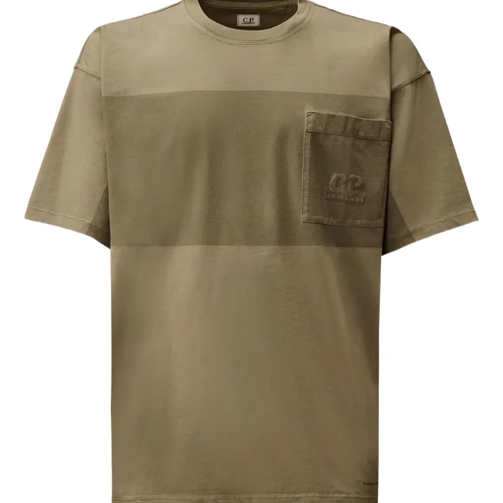 Футболка с нагрудным карманом