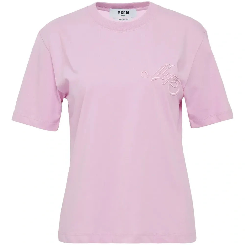 Футболка с вышитым логотипом