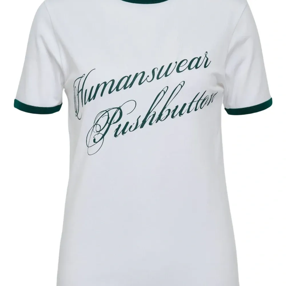 Футболка с логотипом